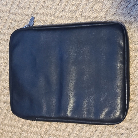 Disney Tech Case - Picture 2 of 4